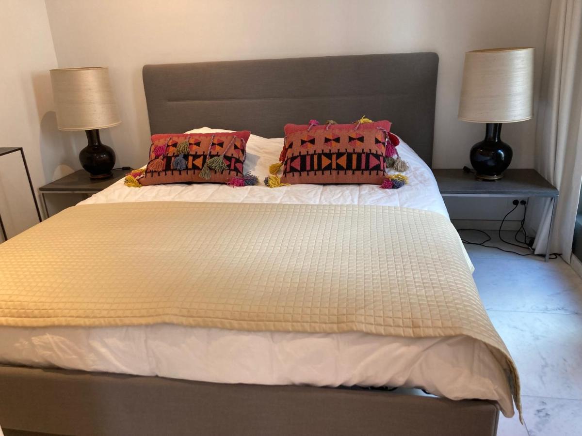 Apartment In The Heart Of Gand Esterno foto
